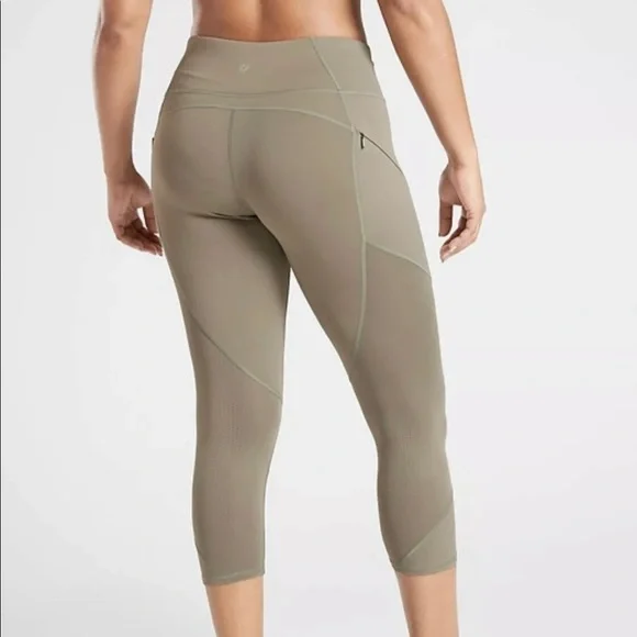 Athleta Olive Green Capri Leggings With Zipper Pockets - Picture 2 of 6